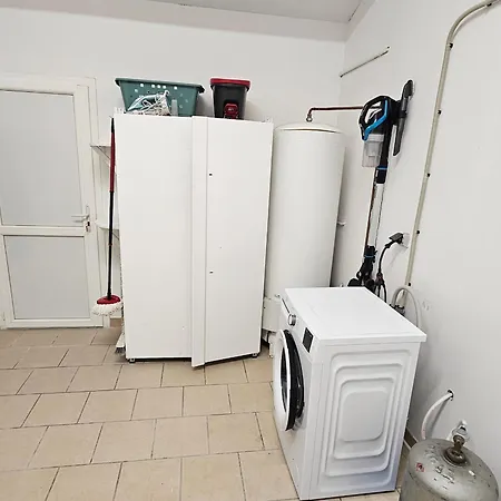 Casa de Férias Maison De Plain-pied Jardin Calme - 6 Pers. - Fr-1-71-112